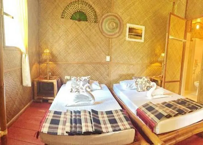 Sampaguita 3* 몰볼
